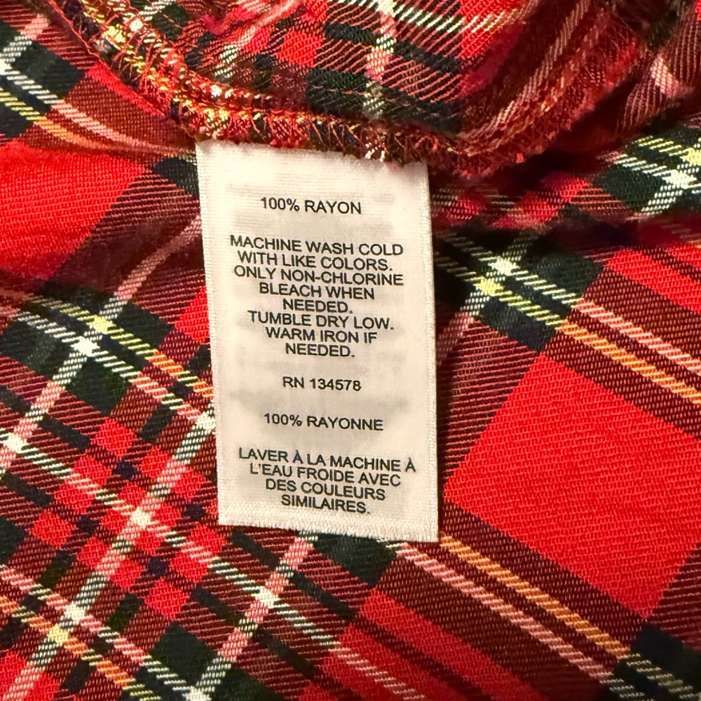 Vineyard Vines Women’s Red Plaid Button-Up Shirt - Picture 6 of 6
